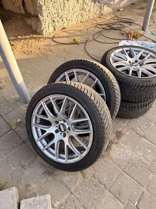 Продам шины комплект