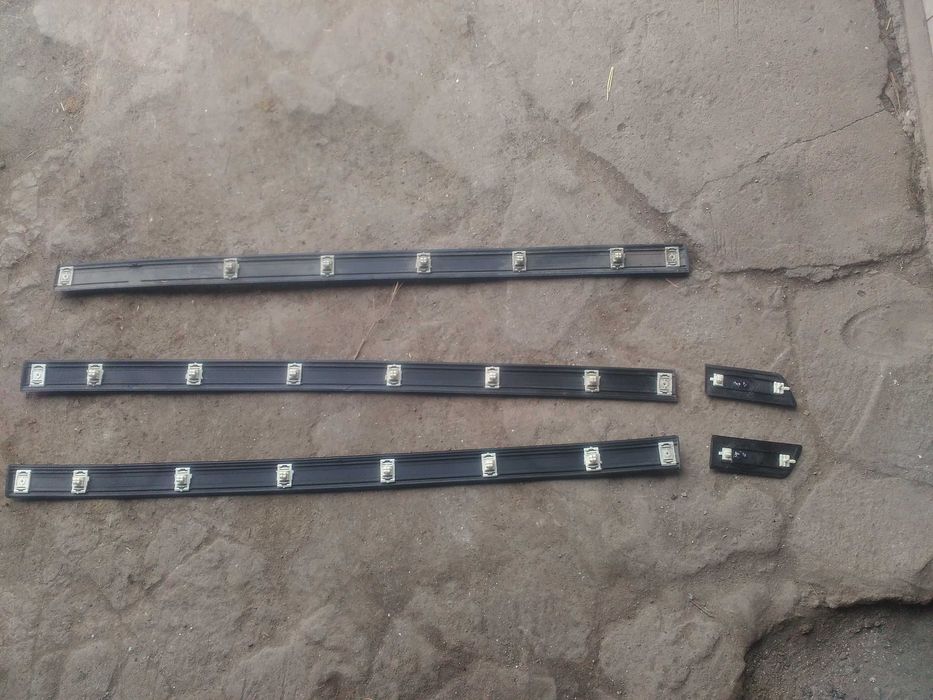 Молдинги на Ауди 100 с4