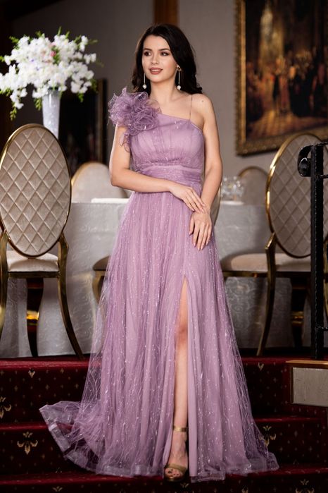 Vând rochie deosebita