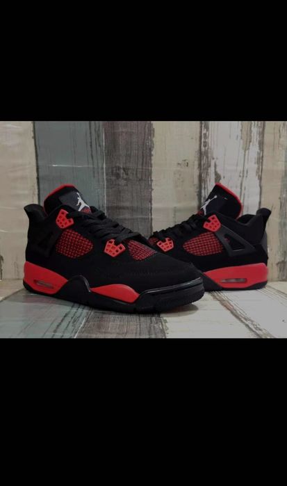 Air jordan 4 Retro Red Thunder