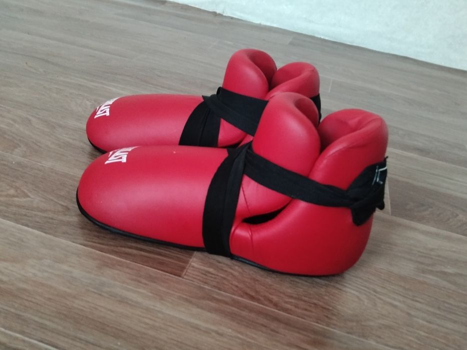 Футы для таеквондо и кикбоксинг