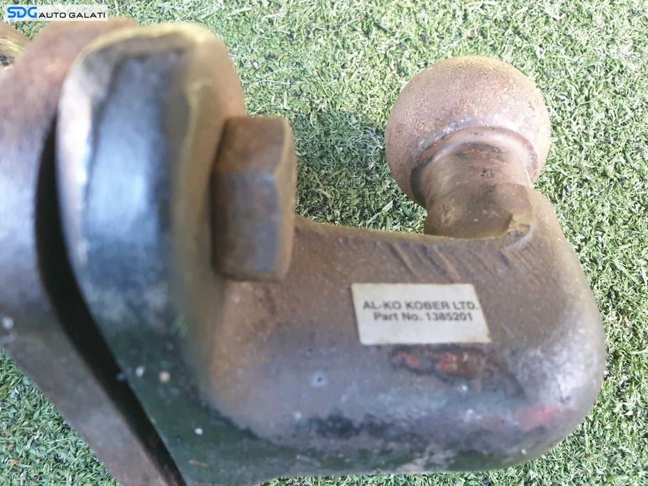 Cui Carlig Remorcare Tractare Skoda Octavia 2 Hatchback 2004 - 2013 Cod e19420111800 1385201 [C4055]