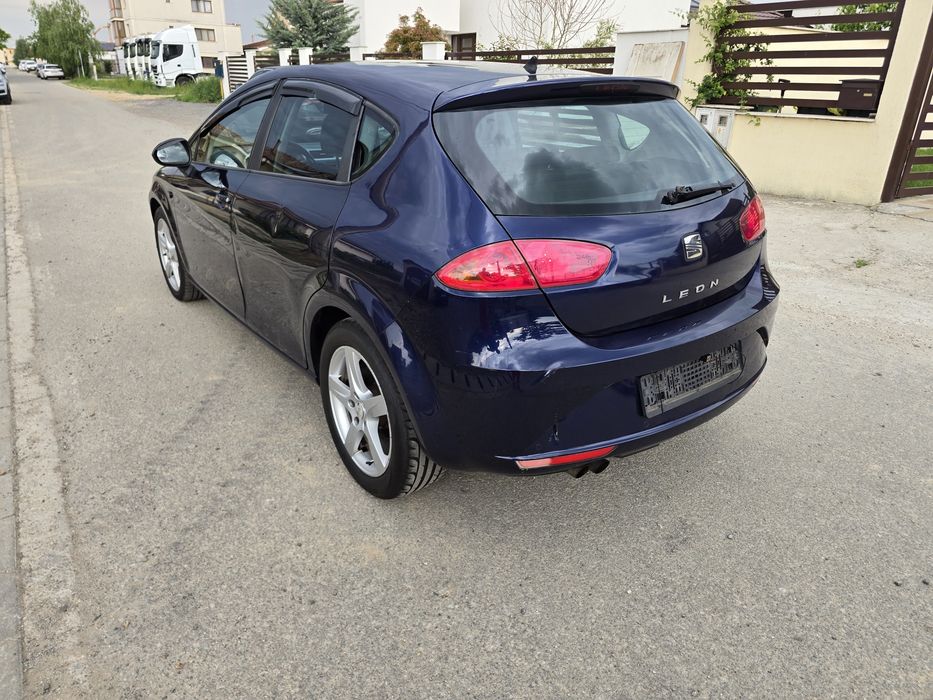 SEAT Leon 2009 — imagine 3