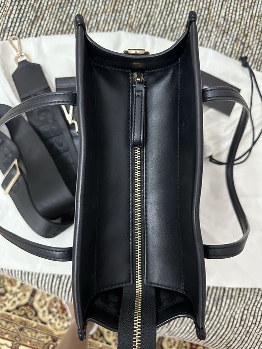 Кожаная сумка Karl Lagerfeld