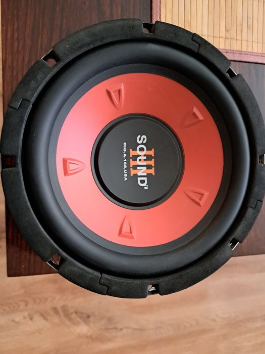 Бас говорител 200 W