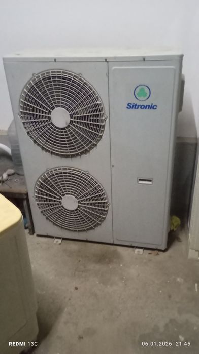 Колоний кондиционер 380волть срочно сотилади 60тали ишлаши зур