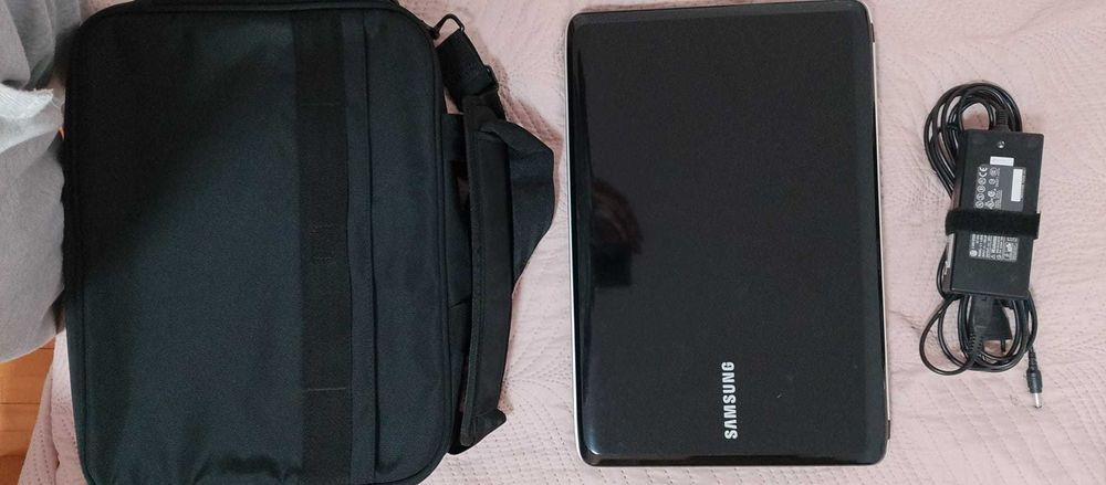 Laptop Samsung, in stare foarte buna