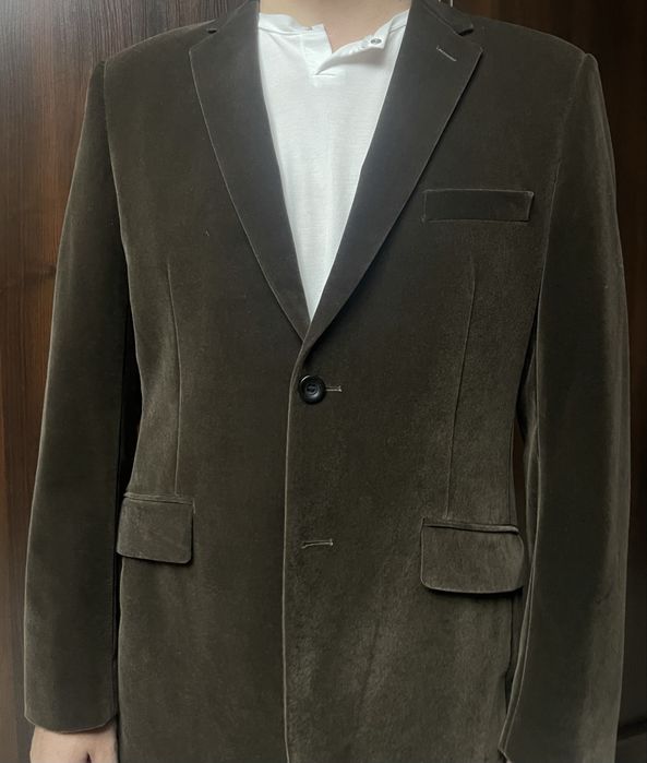 Продам мужскую одежду