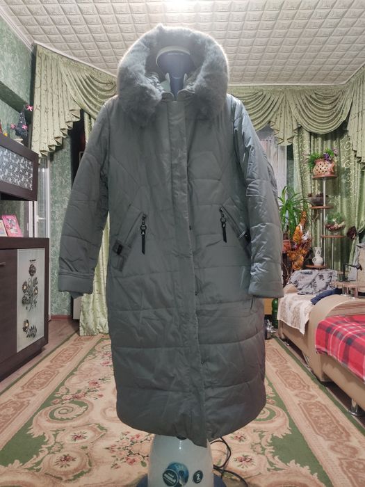 Продам зимний пуховик