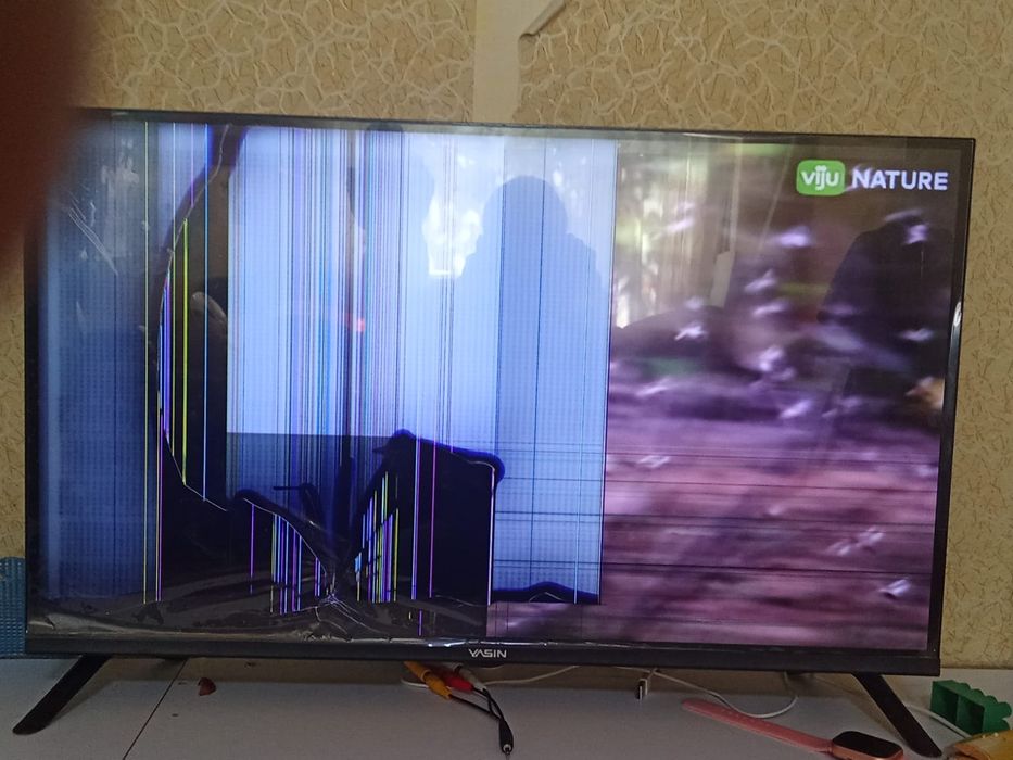 Продам телевизор