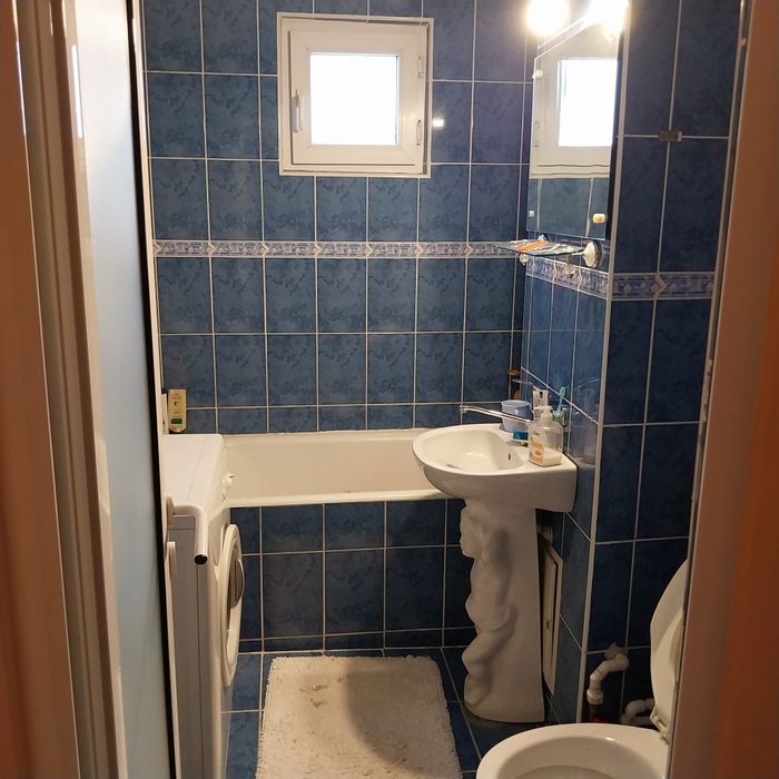 Apartament 4 camere et 1