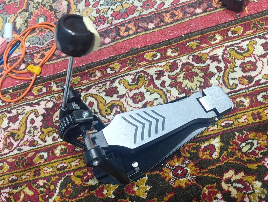 Продаю барабанную педаль