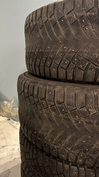 Шины зимние комплект