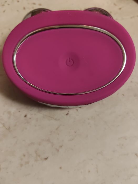 Foreo Bear tm aparat pentru tonifierea fetei