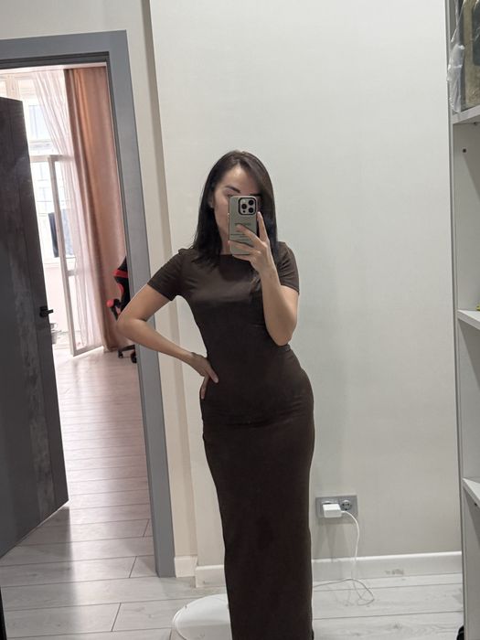 Красивое элегантное платье 42-44