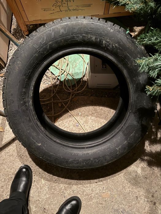 Продам зимнию   резину