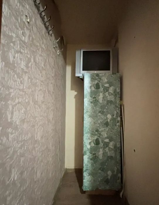 Продам 1 ком квартиру 4- й мкр!