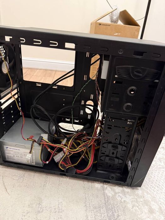 продам корпус + кулер