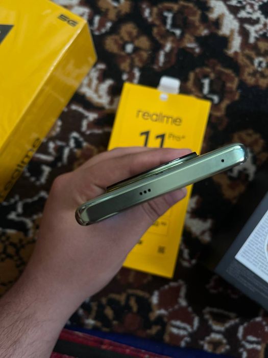 Realme 11 pro +  денги срочно нужен окончательно