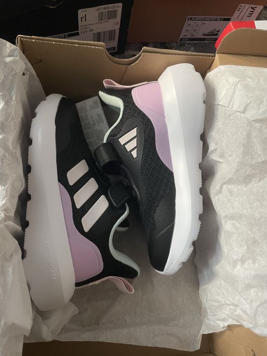 Адидас маратонки за момиче adidas