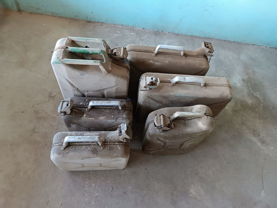 Канистры алюминиевые и металлические 10, 20 литровые бу