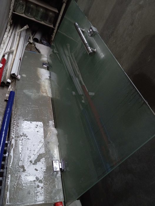 Срочно продам коленые двери