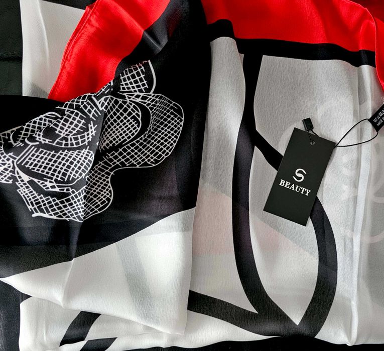 Стилен и красив копринен шал