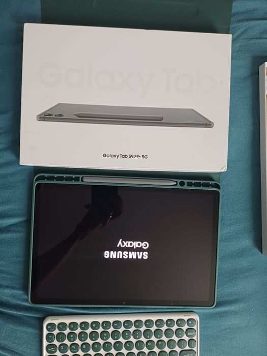 Samsung Galaxy Tab S9 FE+ 5G 12.4", 8GB RAM, 128GB