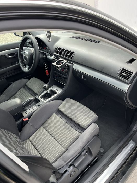 Audi A4 B7 2.0tdi 140cp un singur ax, recent adus pe roti.