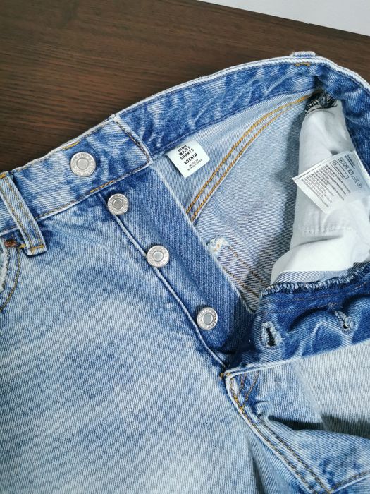 Blugi scurti cu talie inalta H&M