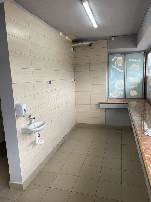 Spatiu comercial, peron gara, pretabil fast food