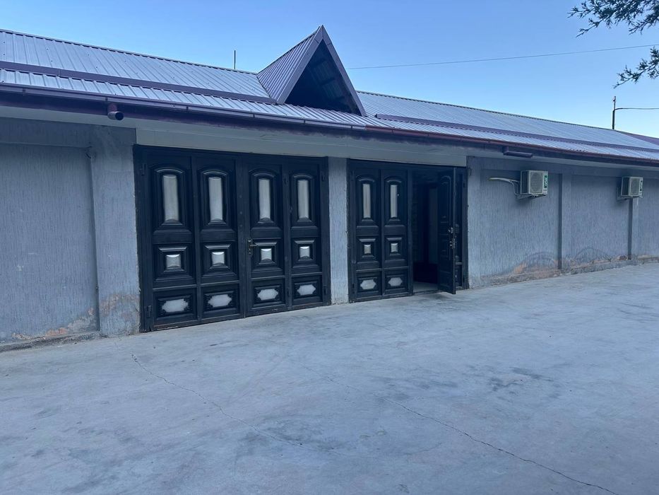 Хумсон 6 сотых 3 сотыхдан 2 та дача сотилади.