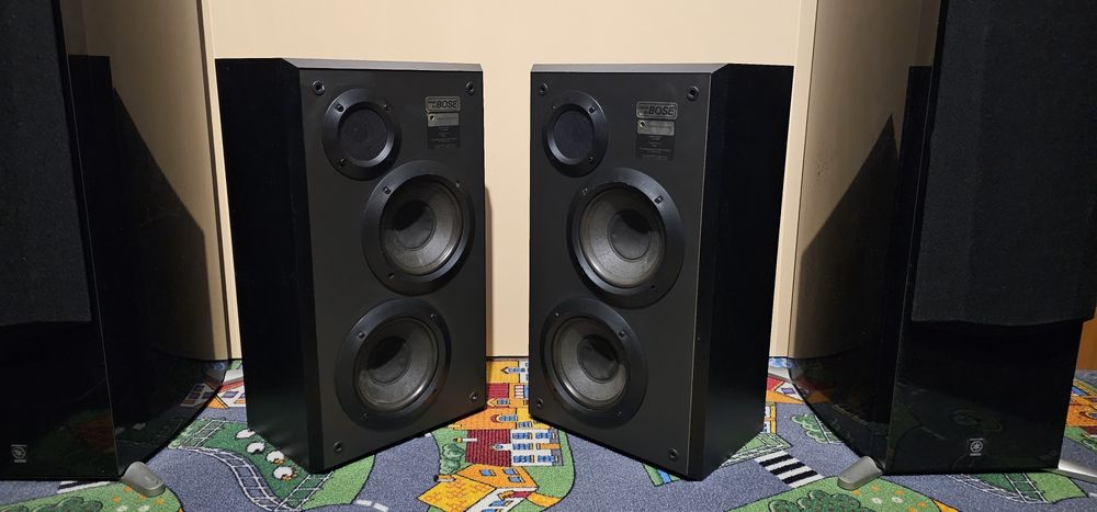 Studiocraft 400 ST by Bose sau Bose ML 4 boxe audio pe 3 cai