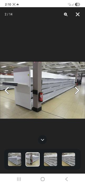 Structură de rafturi comercială