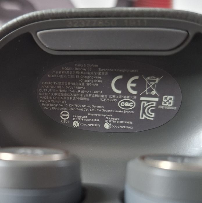 Bang & Olufsen - BeoPlay E8