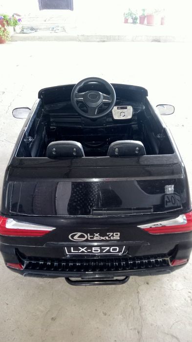 Детская машина Lexus