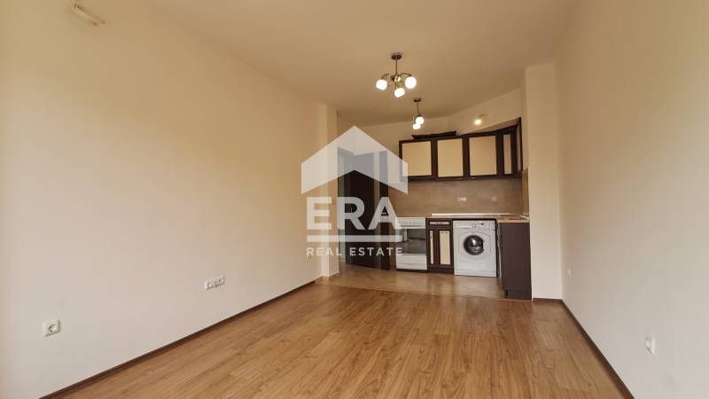 Продава се Двустаен апартамент в Варна, Център - 62 кв.м за 3049 €/кв.м - Снимка #2