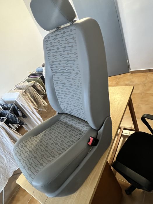 Scaun fata dreapta vw T5 T6