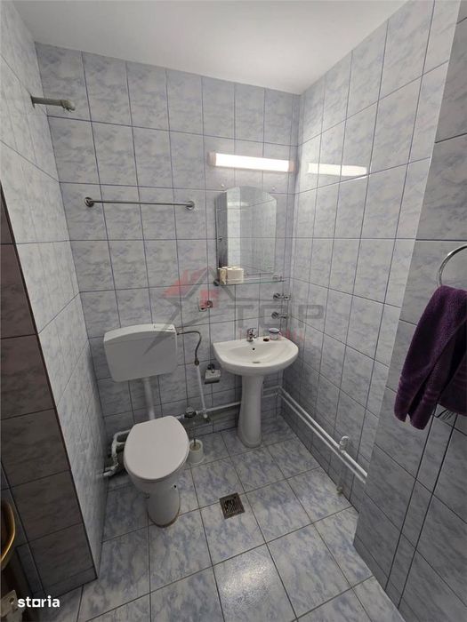 Zimbru - Tigarete, 3 camere decomandat 81mp, bloc din 91