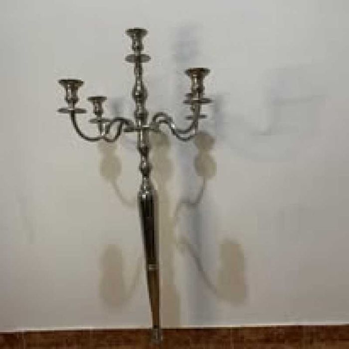 Sfejnic decor cu cinci pahare