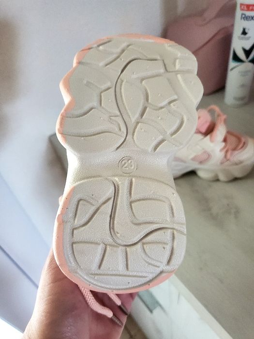 Маратонки за малка кокетка