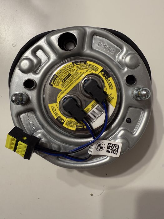 Volan G30/G31/G15/G16/G11/G12 Stare Ca Nou original Cu INCALZIRE