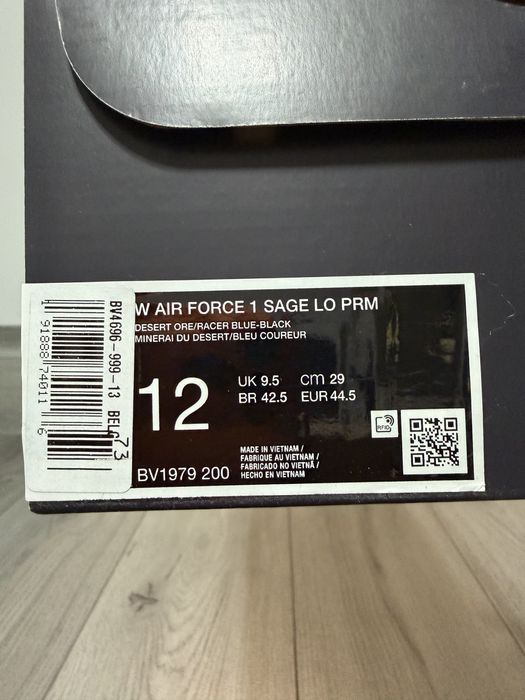 Nike Air Force 1 Low Sage Prm