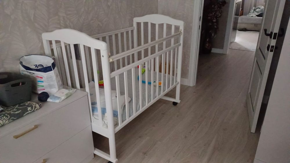 Продам детскую кроватку