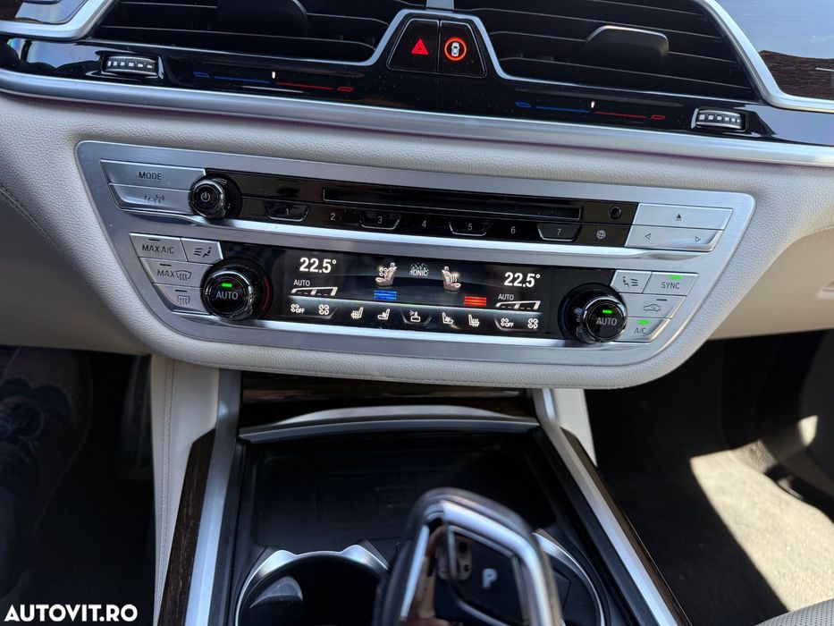 BMW 750Li xDrive • V8 • Masaj • Night Vision • Garanție 2026