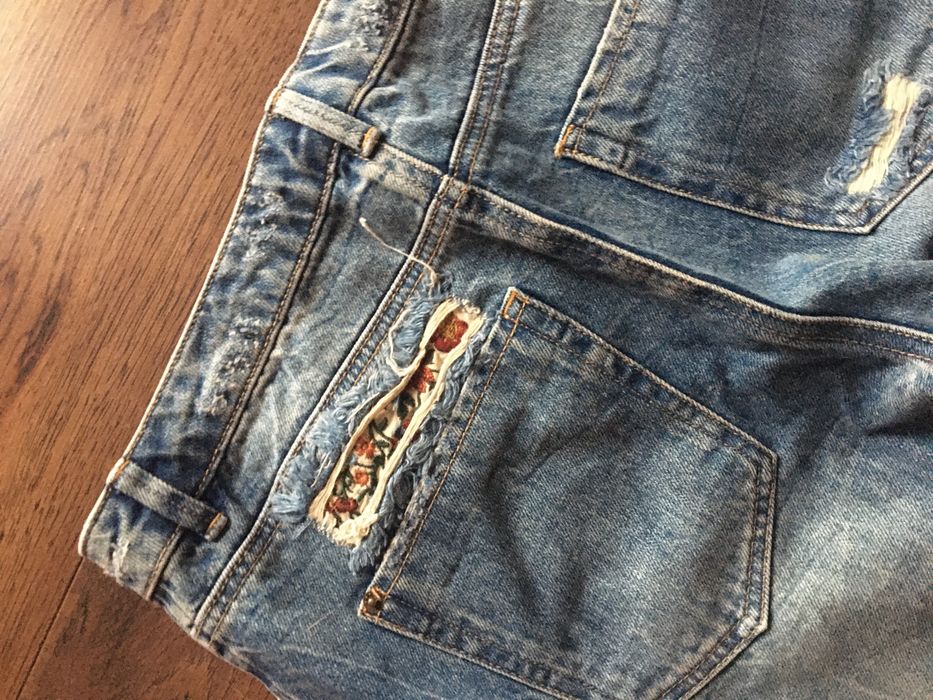 Blugi stradivarius marime 38