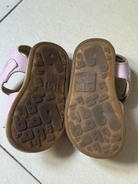 Sadale fetite, din piele naturala, roz, 20 Bibi