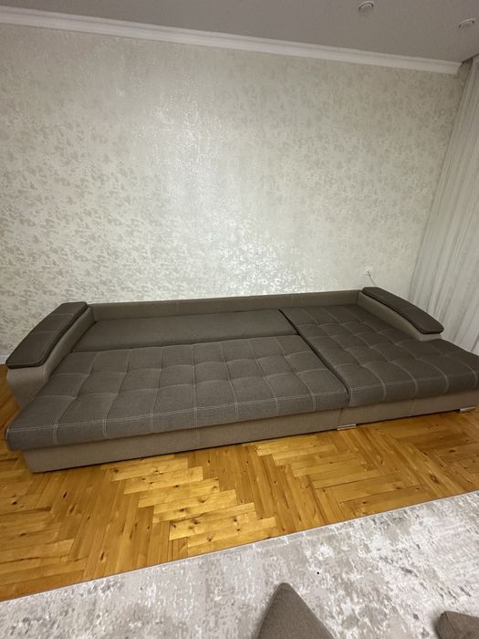 Продам угловой диван трансформер