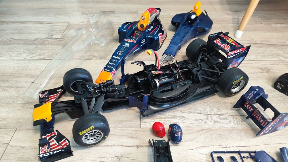 Продавам F1 rc Kyosho rb7 1:7 модел на