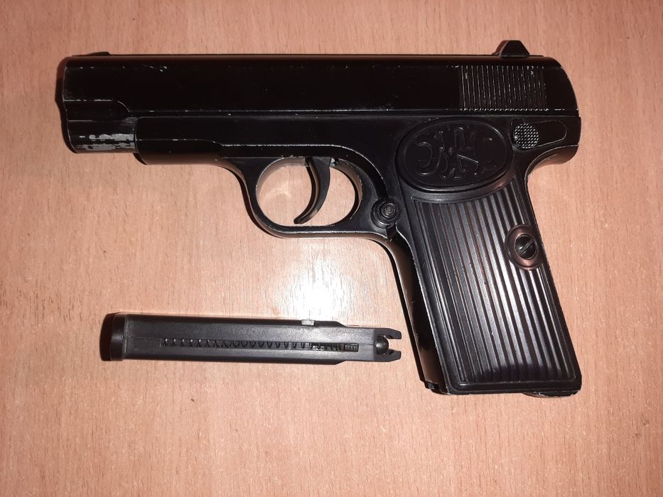 Продам пистолет мощный